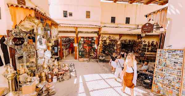 自己制作公司拜年视频