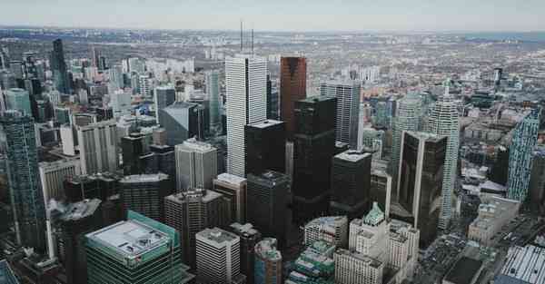 如何制作小视频加文字_如何制作小视频片头