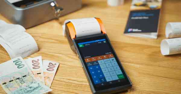 红色活动主题设计_红色活动主题的意义在哪里